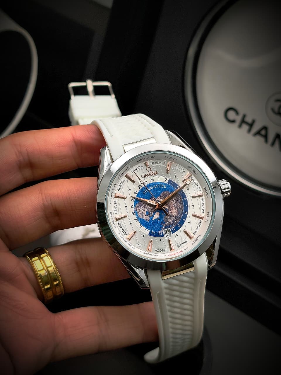Reloj estilo Worldtimer – Diseño deportivo premium
