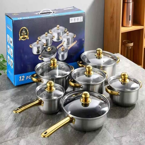 ✨ Dale un toque de elegancia y estilo a tu cocina. 🍳

Combina funcionalidad y diseño con este práctico accesorio de cocina, elaborado para acompañar tus espacios con una apariencia moderna y sofisticada.

Su estructura de metal de alta calidad ofrece resistencia y durabilidad para el uso cotidiano, mientras su acabado pintado aporta un toque decorativo que se adapta fácilmente a diferentes estilos de cocina.